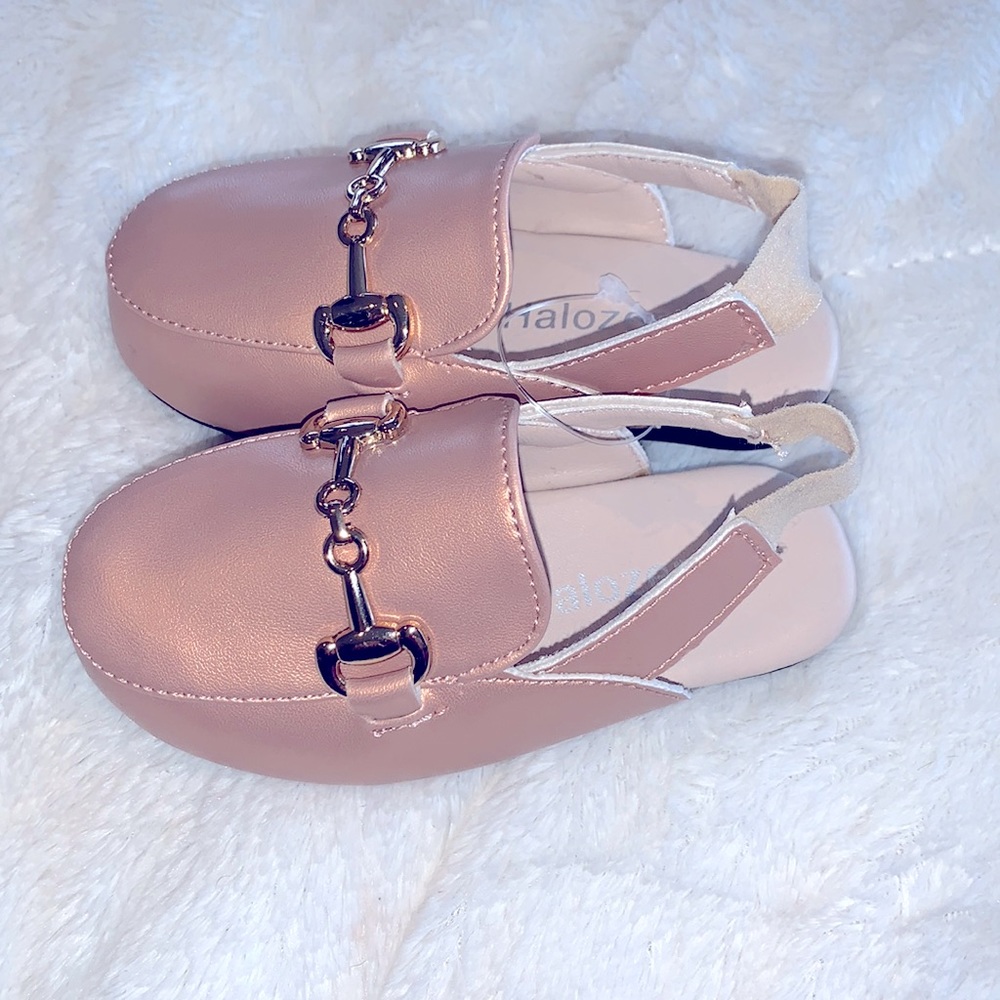 Halozeroo the G inspired sling back.Pearl pink size 21. NWOT - Picture 1 of 10